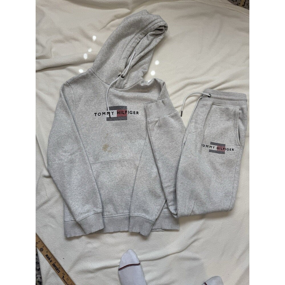 Tommy Hilfiger Grey Sweatsuit Set Men’s Small Logo